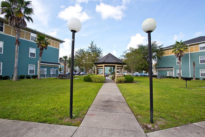 Knights Circle Apartments UCF Orlando