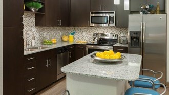 2 bedroom apartments in orlando under 900 the courtney at universal boulevard apartments with private garages in orlando fl 407apartmentscom 2 bedroom apartments in orlando under 900 the courtney at universal boulevard apartments with private garages in orlando fl 407apartmentscom